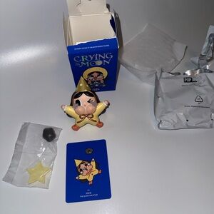 Crying to the moon POP MART The dancing star